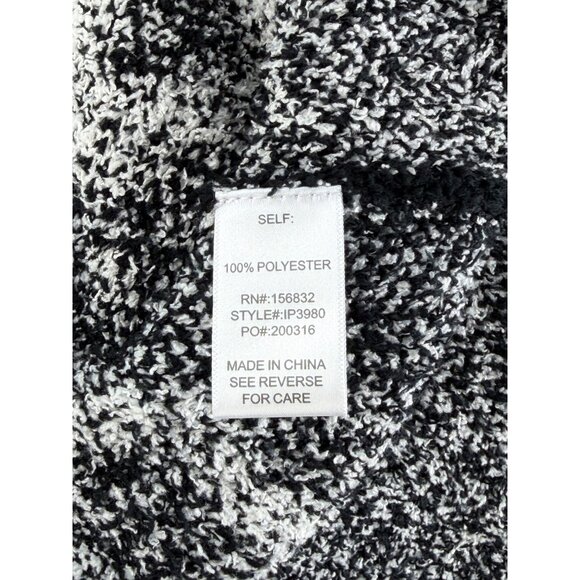 NWT Black White Slouchy Aztec Sweater | Boho Coastal Cowgirl Whimsigoth Tribal S - Picture 13 of 16